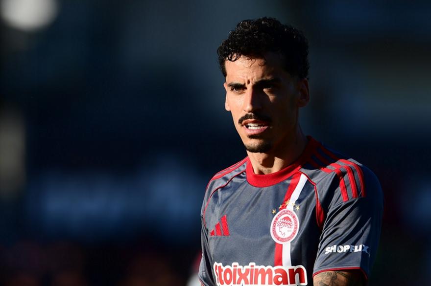 Τσικίνιο: Πασχαλινές ευχές με τη νέα φανέλα της Εθνικής Ελλάδας