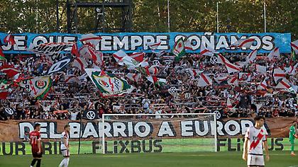 Δυναμικό παρών θα δώσουν οι οπαδοί της Ράγιο στη ρεβάνς με την ΑΕΚ - Πόσοι αναμένονται στην Allwyn Arena