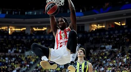 Ανανέωσε έως το 2028 με τον Ιζούντου ο Ερυθρός Αστέρας