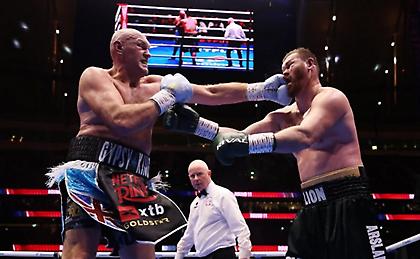 Επέστρεψε στα ρινγκ με νίκη ο Τάισον Φιούρι και προκάλεσε τον Άντονι Τζόσουα