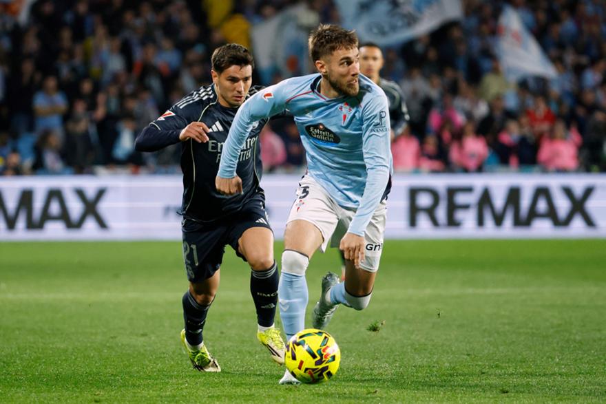 Η μισή Premier League «σφάζεται» στα πόδια του Μινγκέθα