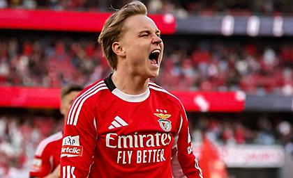 Έχασε πέναλτι ο Παυλίδης, αλλά μένει κοντά στις πρωτοπόρους η Μπενφίκα