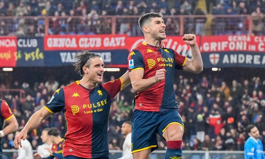 Καταντά… αστείο αυτό που κάνει ο Μαλινόφσκι στην Τζένοα με τις «ρουκέτες» προς τα δίχτυα!