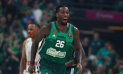 Η Ευρωλίγκα... καλωδίωσε τον Λεσόρ: «Λατρεύω να κοιτάζω στην εξέδρα και να βλέπω το πάθος που έχει ο κόσμος»