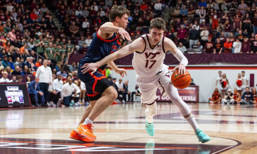 Στο Νορθ Καρολάινα του Μάικ Μαλόουν για την επόμενη σεζόν ο Αβδάλας