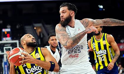 Με βαριά ήττα από τη Φενέρ έρχεται στο T-Center η Εφές