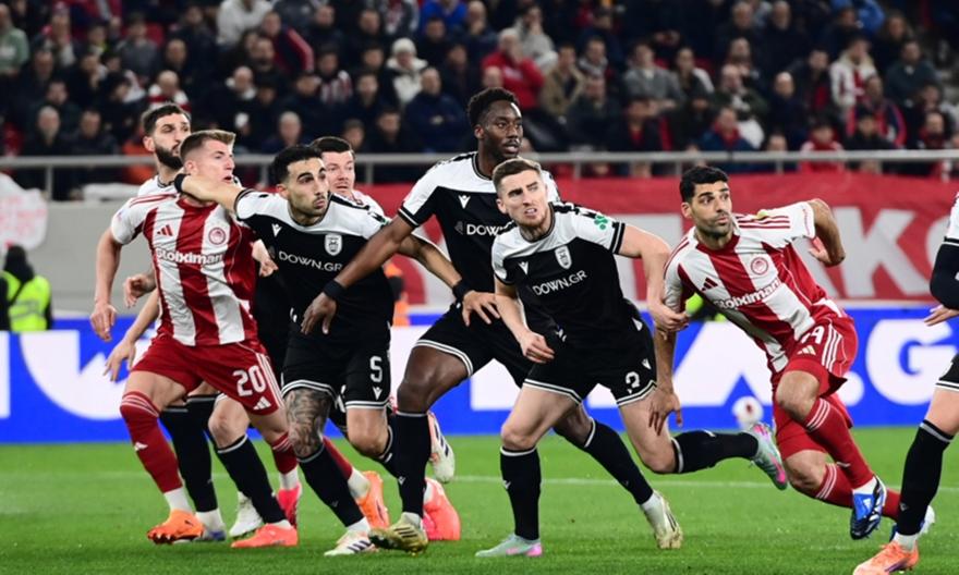 Τσορμπατζόγλου: «Τα βλέμματα όλων στους Μεϊτέ και Κένι όταν θα δοκιμάσουν να μπουν στο ομαδικό πρόγραμμα»