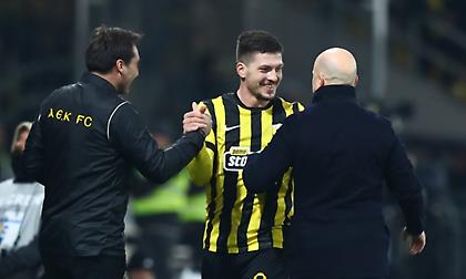 Τσακίρης: «Μέγα ερώτημα το ποιος θα είναι ο αντικαταστάτης του Γιόβιτς»