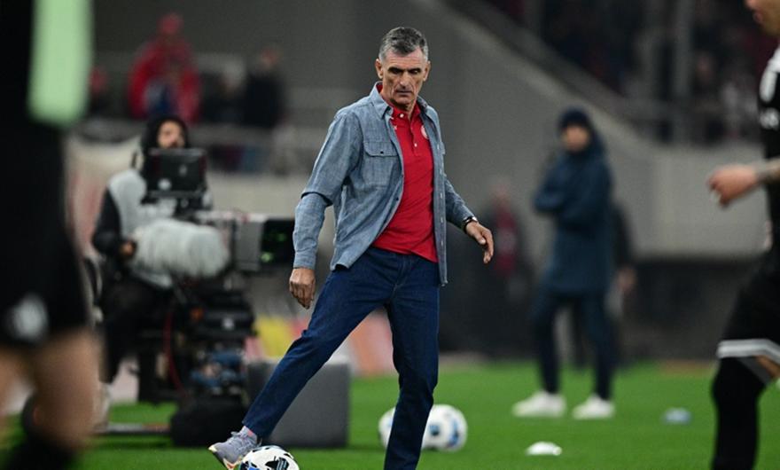 Τσανάκας: «Επτά σίγουροι και βλέπουμε για την ενδεκάδα του Ολυμπιακού»