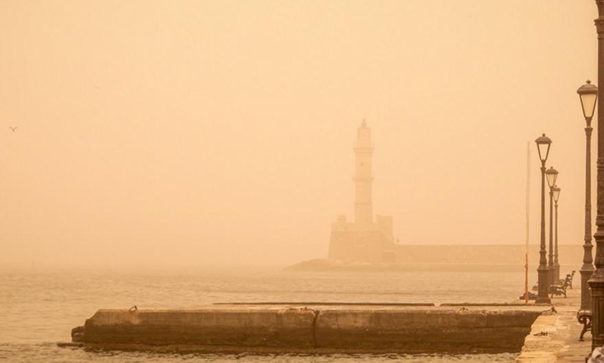 Καιρός: Αφρικανική σκόνη και τοπικές βροχές – Έως 25 βαθμούς η θερμοκρασία