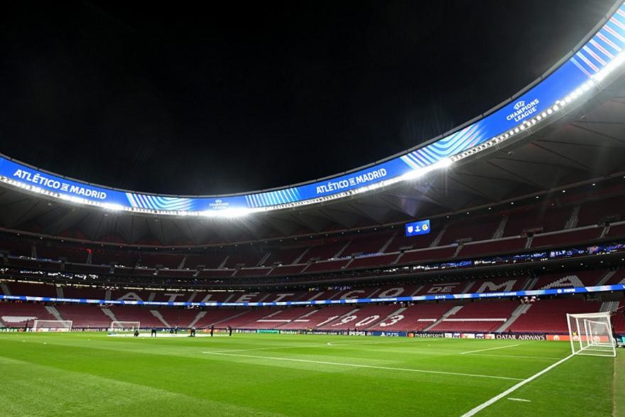 Απέρριψε τα παράπονα της Μπαρτσελόνα για το ύψος του χορταριού στο «Μετροπολιτάνο» η UEFA