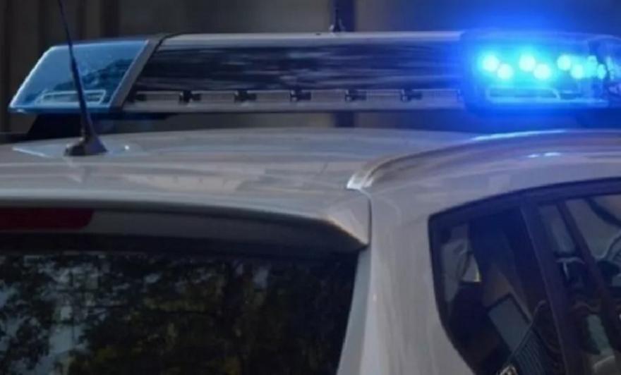 Σοβαρό επεισόδιο στην Αχαΐα: Ομάδα 30 κουκουλοφόρων εισέβαλε σε μπαρ και ξυλοκόπησε 2 νεαρούς