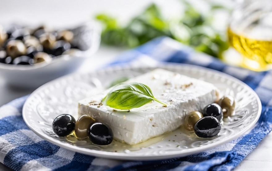 Φέτα: Ο πόλεμος του τυριού και η σύγκρουση ΗΠΑ–Ευρωπαϊκής Ενωσης