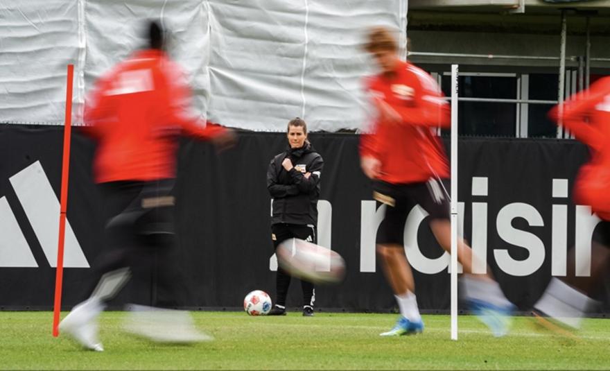 Έπιασε δουλειά στην Ουνιόν η Μαρί-Λουίζ Ετά!