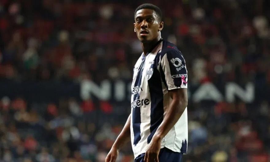 Μετράει μέρες στη Μοντερέι ο Μαρσιάλ - Κόπηκε από την ομάδα