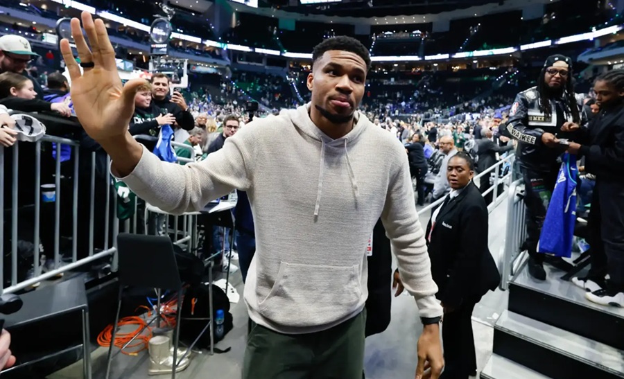 Γιάννης Αντετοκούνμπο: Όλοι οι λόγοι που δεν γίνεται να μείνει στους Μπακς