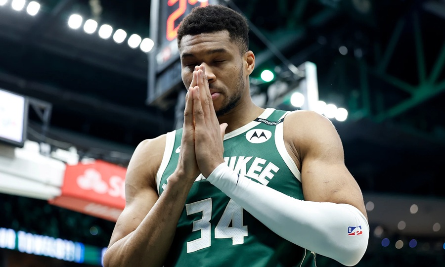 Γιάννης Αντετοκούνμπο: Όλοι οι λόγοι που δεν γίνεται να μείνει στους Μπακς