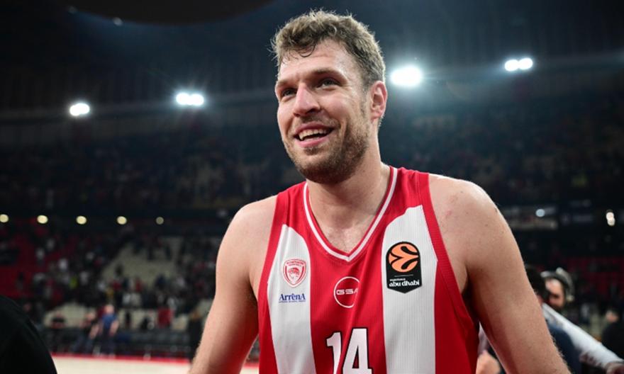 Η κορυφαία πεντάδα του Βεζένκοφ στην Ευρωλίγκα - Μέσα ο ίδιος και ο Μιλουτίνοφ!