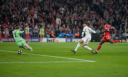 Ματσάρα πέντε… αστέρων στο πρώτο ημίχρονο το Μπάγερν-Ρεάλ!