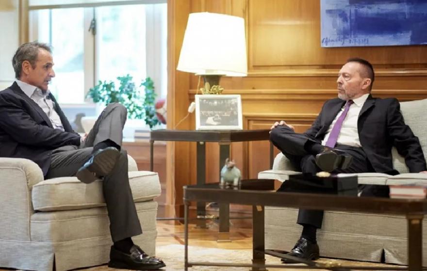 Την ανανέωση της θητείας Στουρνάρα στην ΤτΕ προτείνει ο Μητσοτάκης