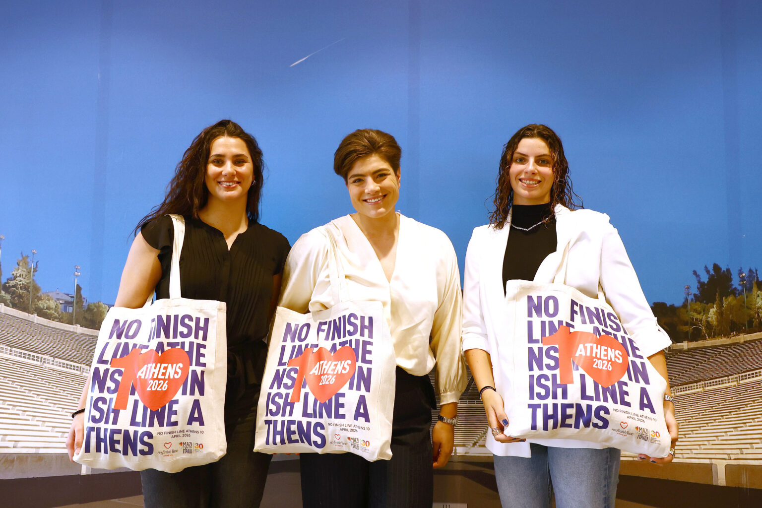 10ο NFL Athens: Γιαννάκης, Γκιώνης, Τριχά, Μυριοκεφαλιτάκη, Σάντα και Stan στην εκκίνηση