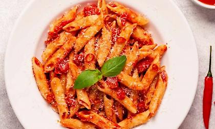 Πένες αραμπιάτα (arrabbiata): Η πικάντικη ιταλική μακαρονάδα