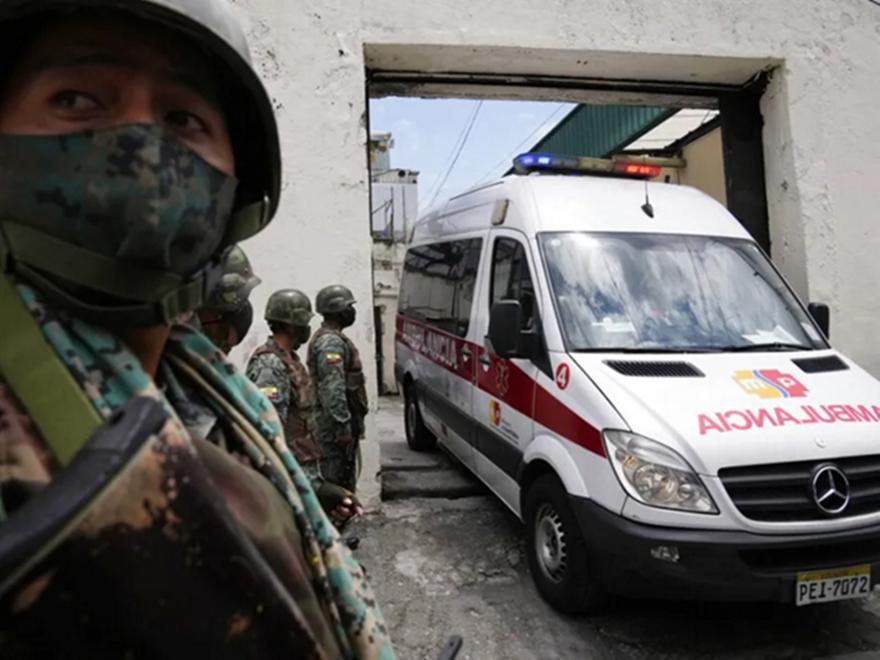 Λεωφορείο έπεσε σε χαράδρα στον Ισημερινό - 14 νεκροί και 29 τραυματίες