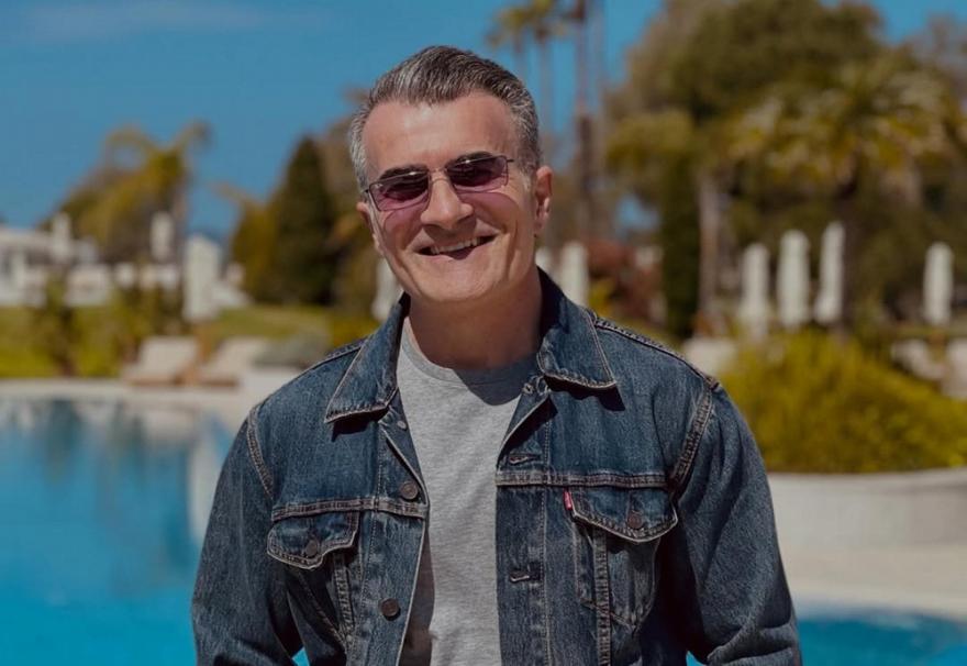 Παύλος Σταματόπουλος: Πήγε για φαγητό με τη Σίσσυ Χρηστίδου και βρήκε ένα... μήνυμα στο αυτοκίνητό του