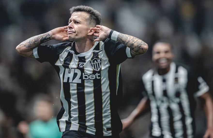 Έβαλε γκολάρα ο Μπερνάρ, απάντησε στις αποδοκιμασίες των οπαδών της ομάδας του και ζήτησε συγνώμη