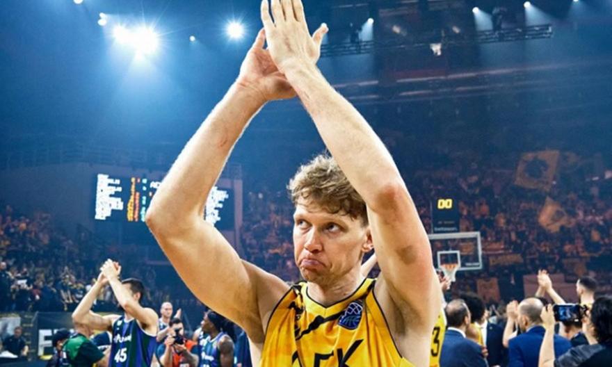 Κουζμίνσκας: «Θα παλέψουμε μέχρι τέλους - Ευχαριστώ τους οπαδούς, στιγμές σαν κι αυτές είναι για εσάς»