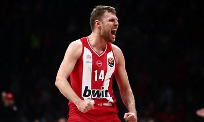 «Το στέμμα του σκοραρίσματος του ανήκει»: Η αποθεωτική ανάρτηση της Euroleague για Βεζένκοφ