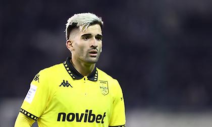 Οι ενδεκάδες του Άρης-Βόλος