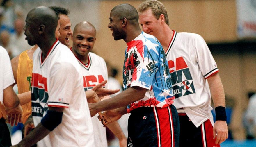 Όσκαρ Σμιντ: Ο άνθρωπος με το «Άγιο Χέρι» που άλλαξε το μπάσκετ για πάντα