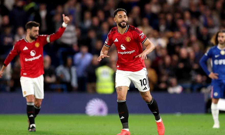 Σούπερ απόδραση της Γιουνάιτεντ από το «Στάμφορντ Μπριτζ», έμεινε να... μετρά δοκάρια η Τσέλσι!