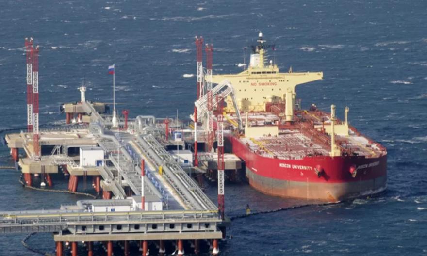 Ανατροπή με το πετρέλαιο της Ρωσίας - Οι ΗΠΑ παρατείνουν τελικά την «άδεια» για την πώλησή του