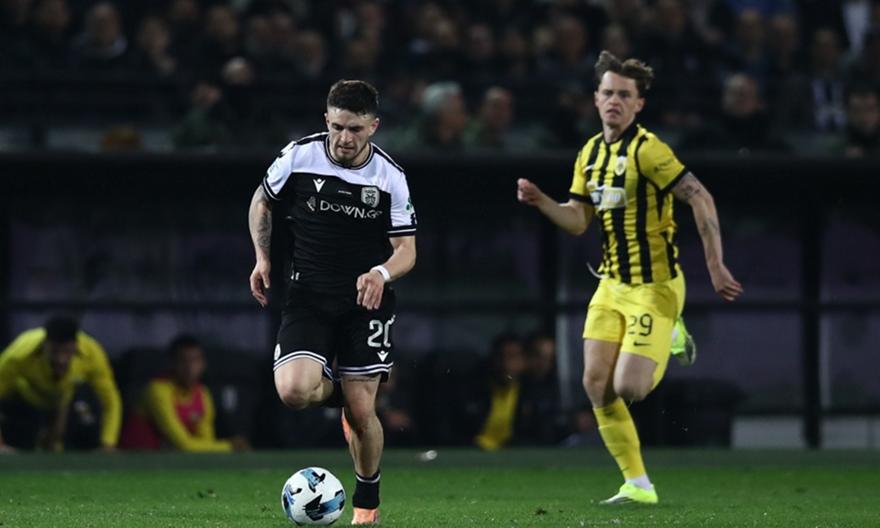 «Ντόπες» του κόσμου του ΠΑΟΚ στο ξενοδοχείο της ομάδας πριν το ντέρμπι με την ΑΕΚ