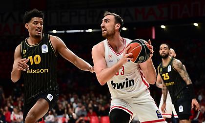 Το double-double του Μιλουτίνοφ και οι έξι διψήφιοι: Τα highlights από τη νίκη του Ολυμπιακού επί του Άρη