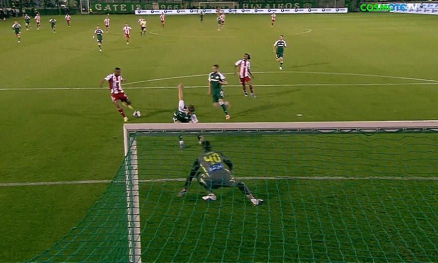 Η μεγάλη ευκαιρία του Ελ Κααμπί, με τον Λαφόν να πέφτει σωστά!