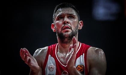 Έφτασε τις 800 συμμετοχές με τον Ολυμπιακό o Παπανικολάου!