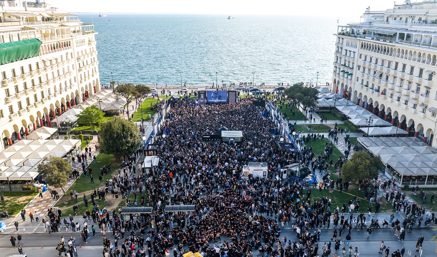 ΠΑΟΚ: Κάηκε στις 19:26 η Αριστοτέλους για τα 100 χρόνια