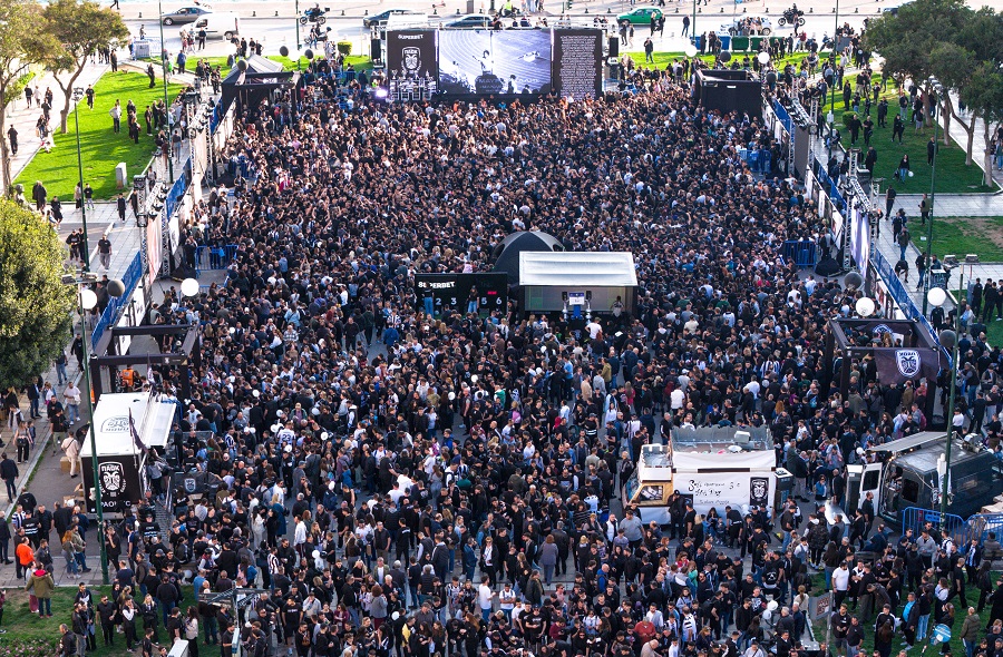 ΠΑΟΚ: Κάηκε στις 19:26 η Αριστοτέλους για τα 100 χρόνια