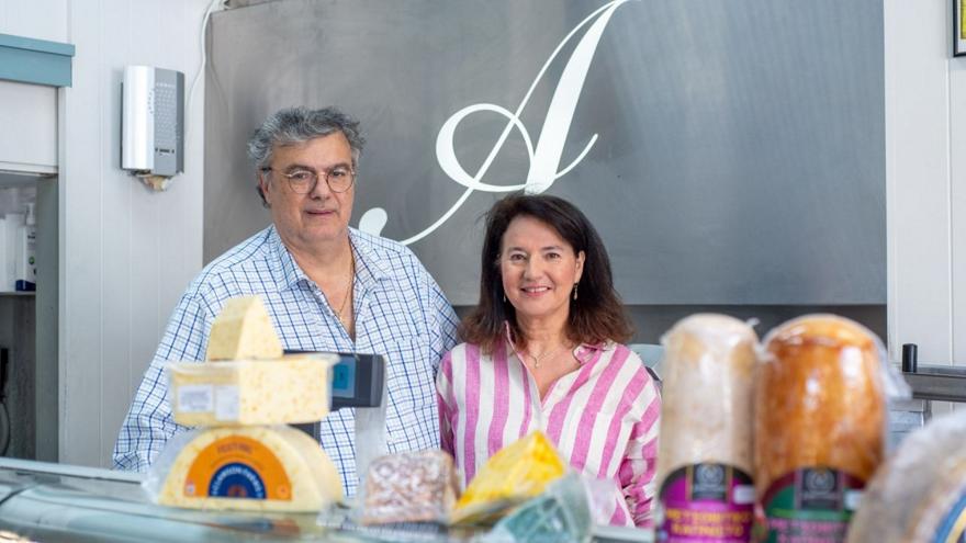 Ο Αλεξανδρής στην Ηλιούπολη είναι το παντοπωλείο - αυθεντία στο τυρί εδώ και 77 χρόνια