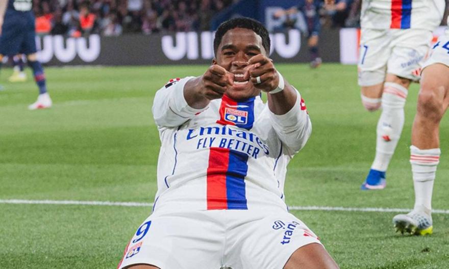 Άλωσε την έδρα της Παρί και έκανε δώρο στη Λανς η Λιόν!