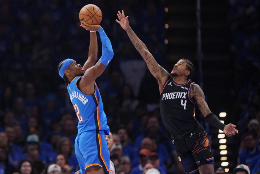 «Περίπατος» για Θάντερ με Σανς, μπρέικ οι Μάτζικ στο Ντιτρόιτ