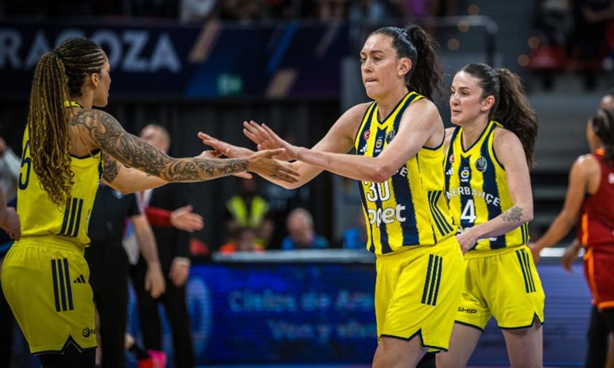 Η Φενέρμπαχτσε έδωσε 500.000€ σε παίκτρια για δύο ματς!