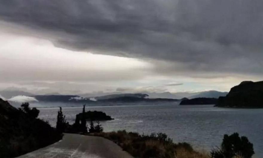 Καιρός: Βροχές, καταιγίδες και πτώση θερμοκρασίας