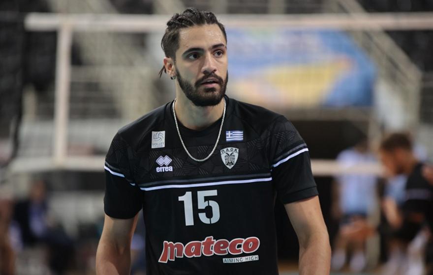 Μια ανάσα από τον Ολυμπιακό ο Ράπτης - Παίρνει και Κωτσάκη