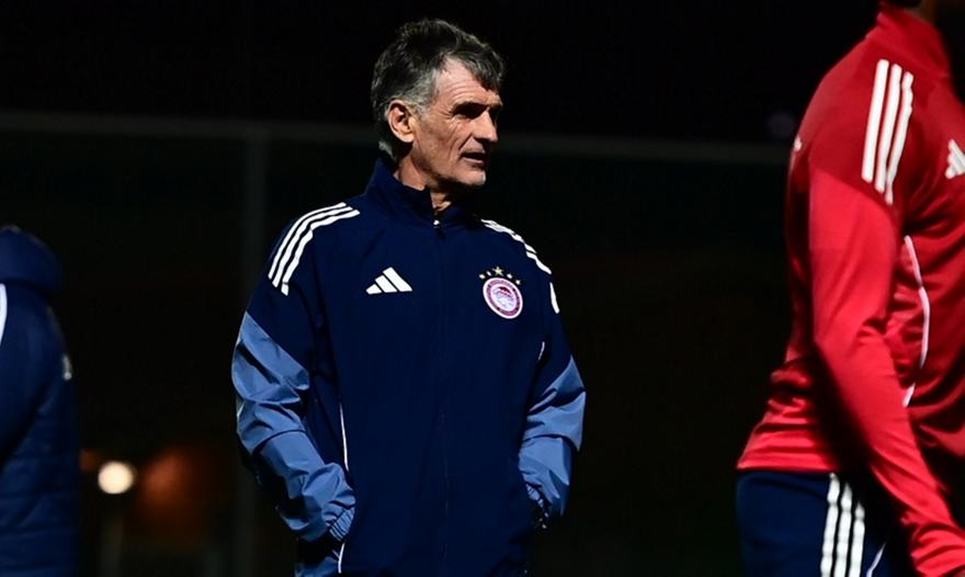 «Δεν έχουμε καταφέρει τίποτα»: Χαμηλοί τόνοι από Μεντιλίμπαρ στον Ολυμπιακό