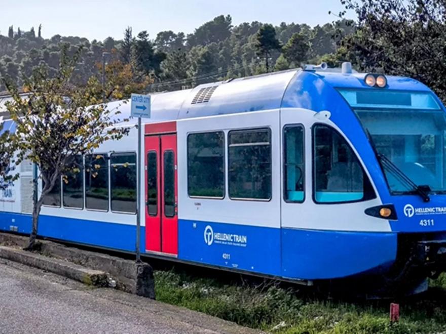 Ηellenic Train: Ακινητοποίηση αμαξοστοιχίας μετά από πρόσκρουση με ζώο – Με λεωφορεία η μεταφορά επιβατών