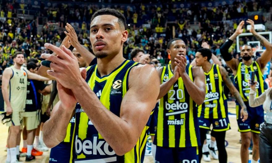 Μπόλντγουιν για το βραβείο του Ντιαλό: «Δηλαδή η καλύτερη άμυνα δεν έχει τον αμυντικό της χρονιάς;»